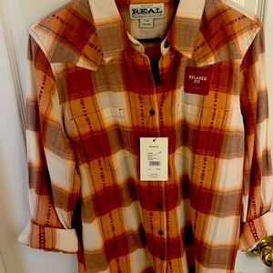 Ariat shirt new with tags SzL